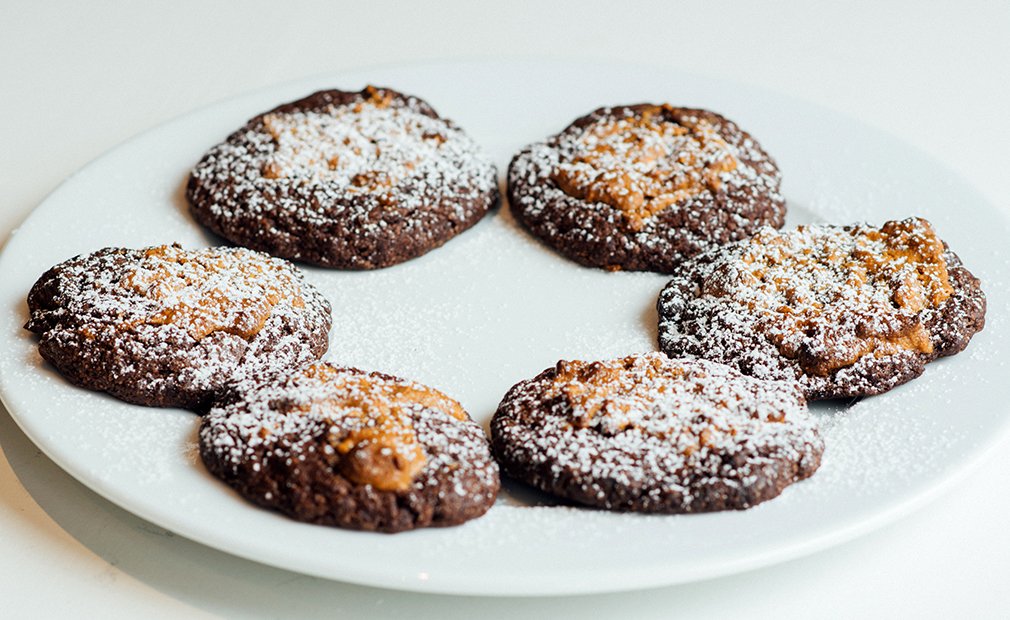 oppskrift på veganske cookies med sjokolade og peanøttsmør