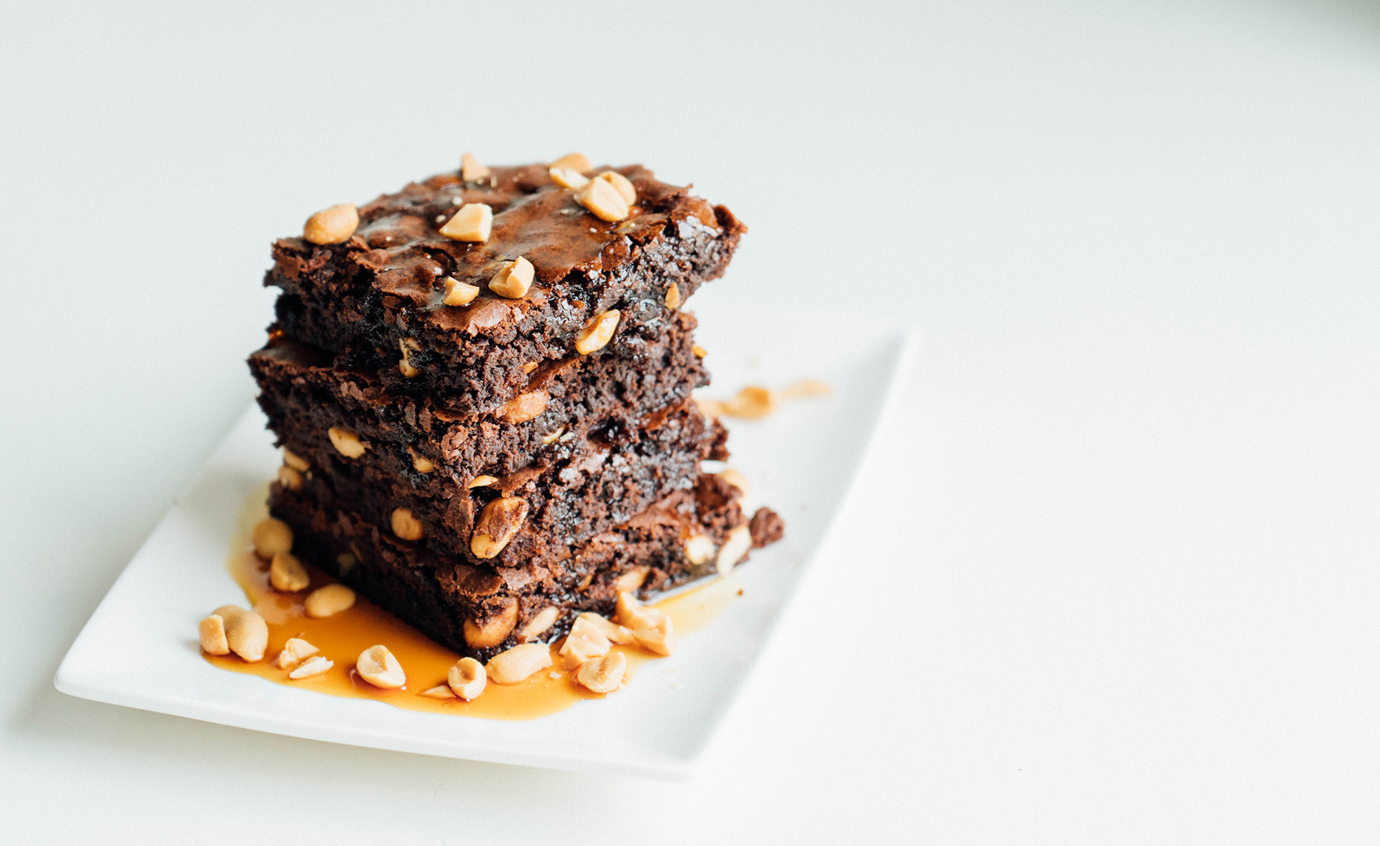 Vegansk brownie med peanøtter